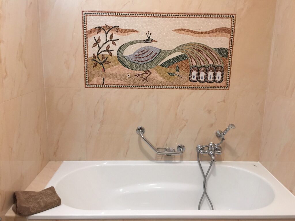 Bathtub in Italy