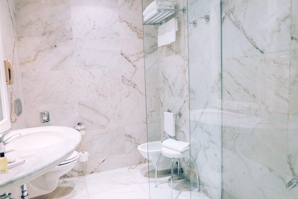 white marble hotel bathroom